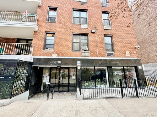 lk-132 Sanford Avenue, New York, NY, 11355 | Card Image