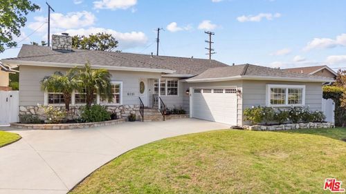 6131 Lockhurst Dr, Woodland Hills, CA, 91367-2938 | Card Image