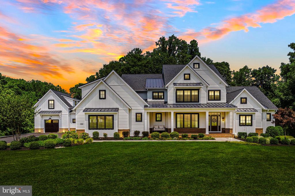 Cecilia Ct, Kingsville, MD 21087