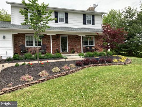 1501 Keystone Dr, Hatfield, PA, 19440-1122 | Card Image
