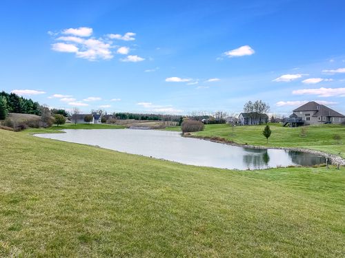 9 Silveridge Dr, Manitowoc, WI, 54220 | Card Image