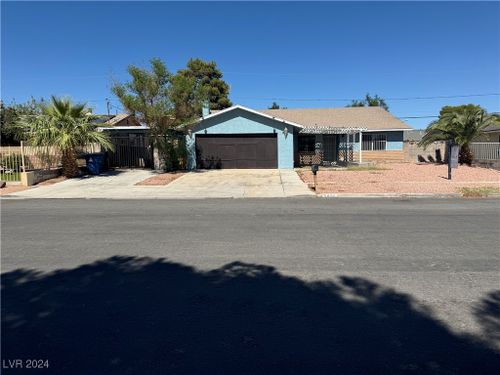 4842 E Imperial Avenue, Las Vegas, NV, 89104 | Card Image