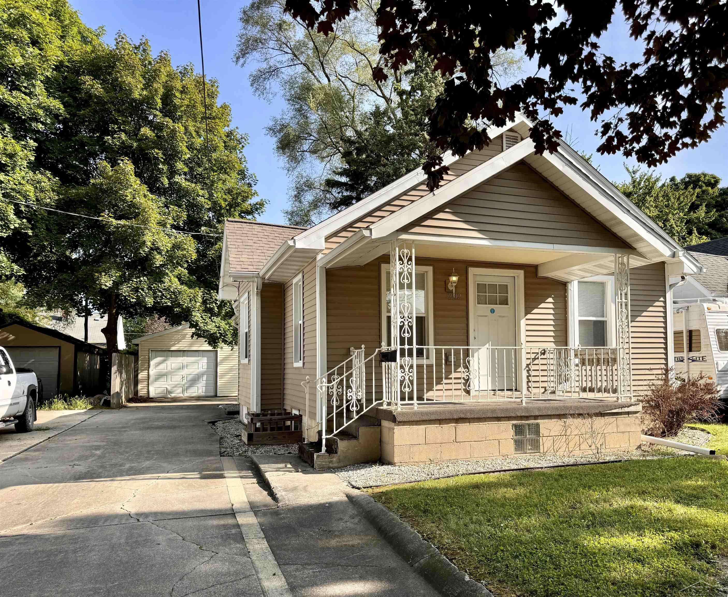 Blake St, Saginaw, MI 48602