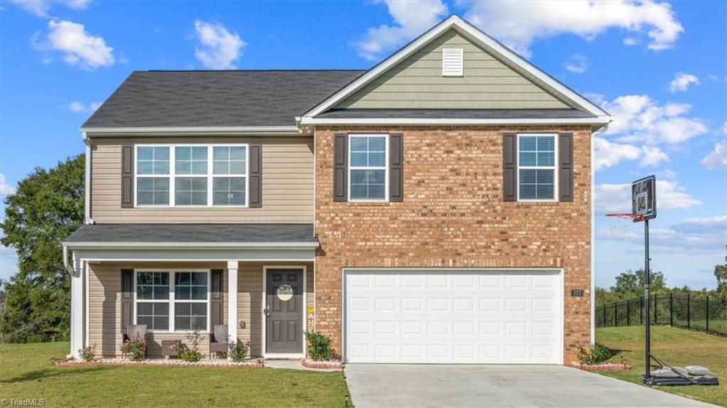 Squire Ave, Lexington, NC 27295