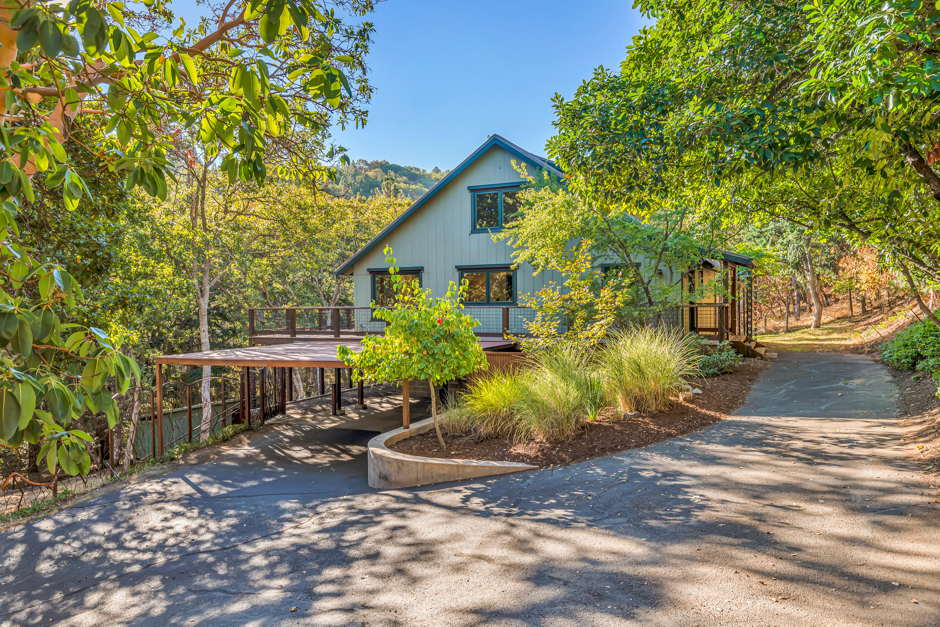 Elkader St, Ashland, OR 97520
