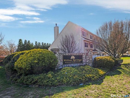 73-73 Willow Spgs, New Milford, CT, 06776-4319 | Card Image