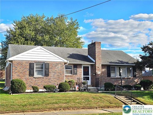1015 Detweiler Ave, HELLERTOWN, PA, 18055-1613 | Card Image