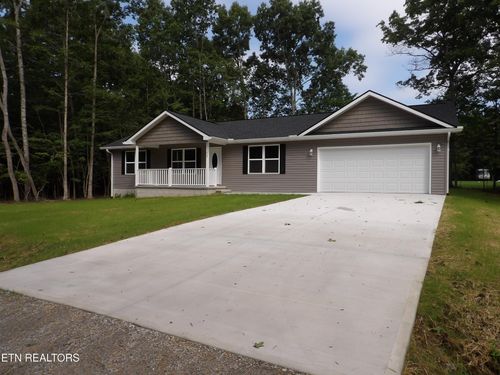 707 Oneida Ln, Crossville, TN, 38572-4404 | Card Image