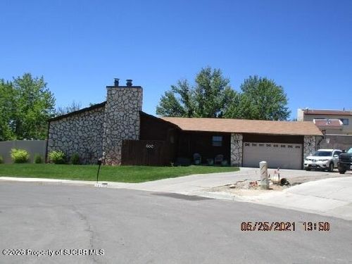 600 E Diamond St, Farmington, NM, 87401-2322 | Card Image