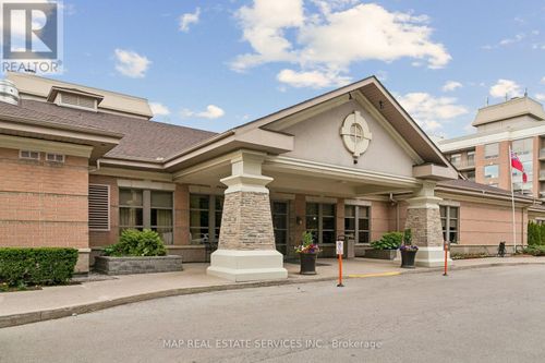 2206-100 Burloak Dr, Burlington, ON, L7L6P6 | Card Image