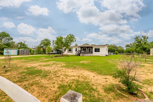 238 Las Palomas Dr, Lytle, TX, 78052-3572 | Card Image