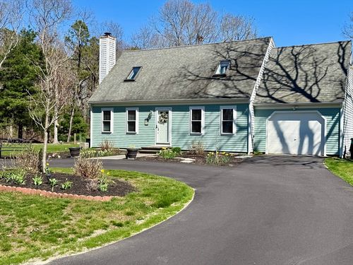 12 Drew Ln, Mashpee, MA, 02649-6214 | Card Image
