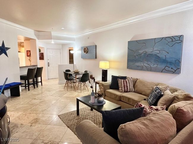 UNIT-121 - 210 E Flamingo Rd, Condo with 2 bedrooms, 2 bathrooms and null parking in Las Vegas NV | Image 5