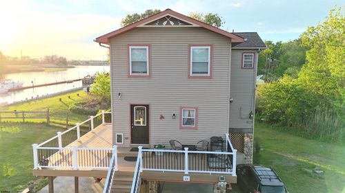 64 Island Rd, BRIDGEPORT, NJ, 08014-9711 | Card Image