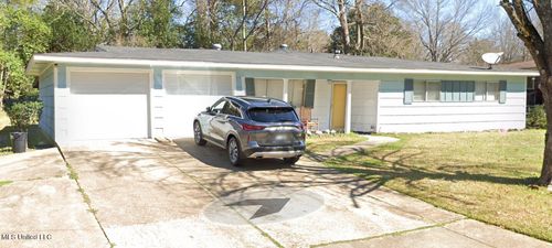 1660 Smallwood St, Jackson, MS, 39212-2674 | Card Image