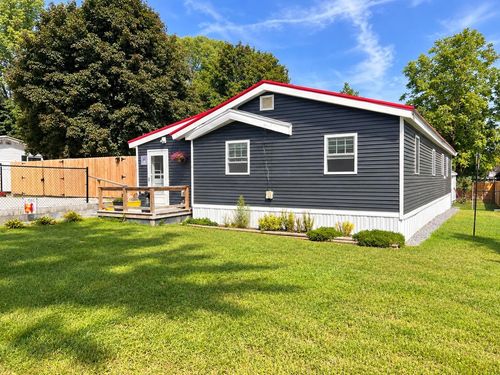 9 Gertrude Avenue, Raymond, NH, 03077 | Card Image
