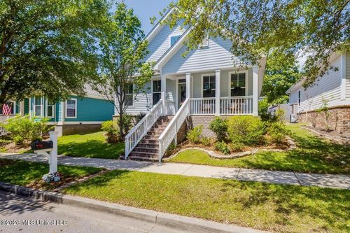 13056 Holly Springs Ave, Biloxi, MS, 39532-3701 | Card Image