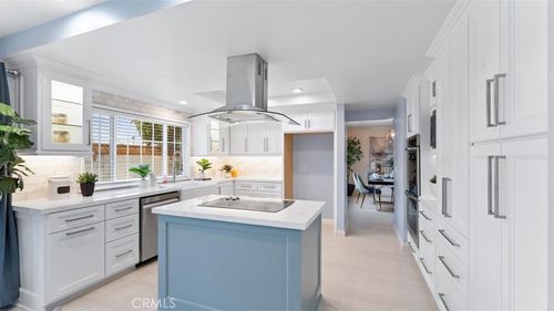 16001 Ballantine Ln, Huntington Beach, CA, 92647-3201 | Card Image