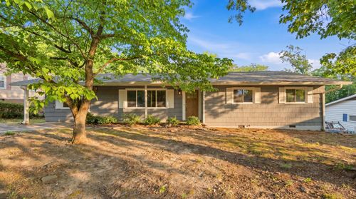 3925 Forest Highland Drive, Chattanooga, TN, 37415 | Card Image