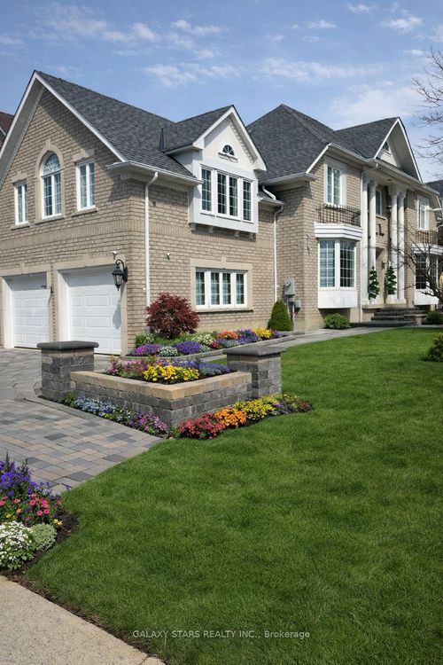 32 Maggs St, Ajax, ON, L1T4C4 | Card Image