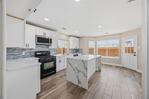 3522 Pecan Mill Dr, Sugar Land, TX, 77498-7372 | Card Image