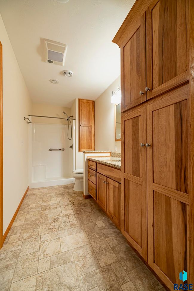 284 7th St, Townhouse with 2 bedrooms, 2 bathrooms and null parking in Westbrook MN | Image 17