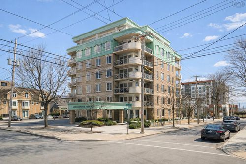 303-3051 Isleville Street, North End, NS, B3K0C1 | Card Image