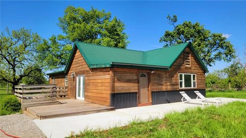 13106 Quinn Rd, Pleasanton, KS, 66075-9276 | Card Image