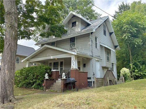 707 Hazel St, Akron, OH, 44305-1599 | Card Image
