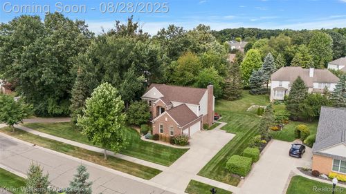 1933 Catlin Dr, Rochester, MI, 48306-4594 | Card Image