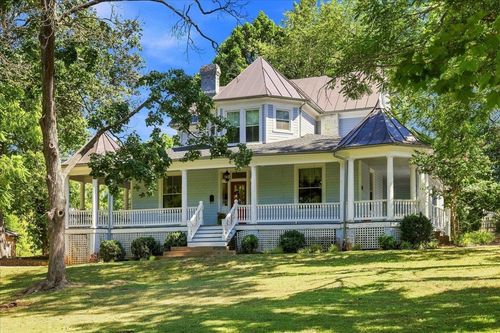 718 Donaghe St, Staunton, VA, 24401-2837 | Card Image