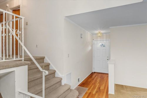 2493 Lloyd Ct, North Bellmore, NY, 11710-1935 | Card Image