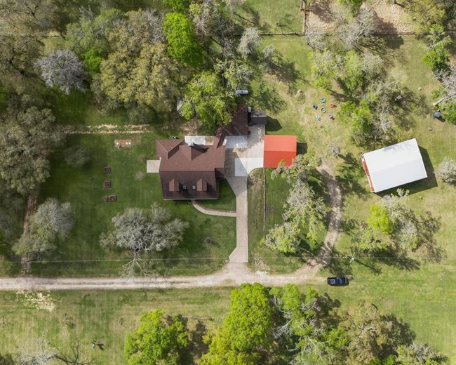 8300 Fm 1459 Rd, House other with 3 bedrooms, 3 bathrooms and 4 parking in Sweeny TX | Image 47