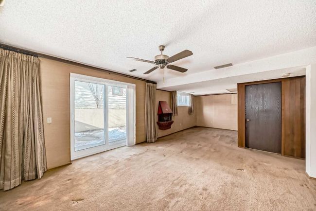 3224 108 Avenue Sw, Home with 3 bedrooms, 3 bathrooms and 2 parking in Calgary AB | Image 35