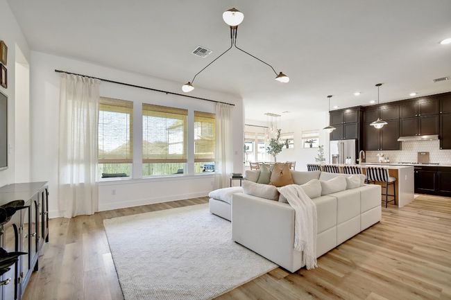 653 Texas Sage Loop, House other with 3 bedrooms, 2 bathrooms and 4 parking in Buda TX | Image 4