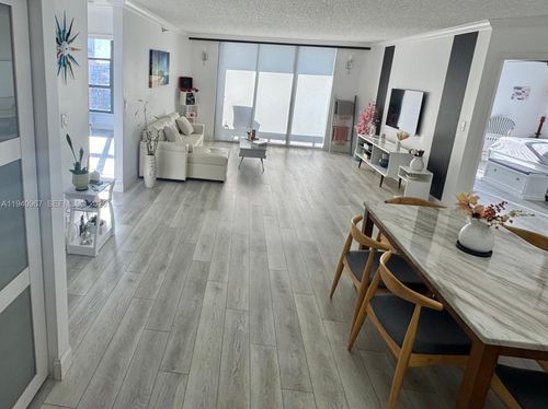 apt-2403-3530 Mystic Pointe Dr, Aventura, FL, 33180-4533 | Card Image