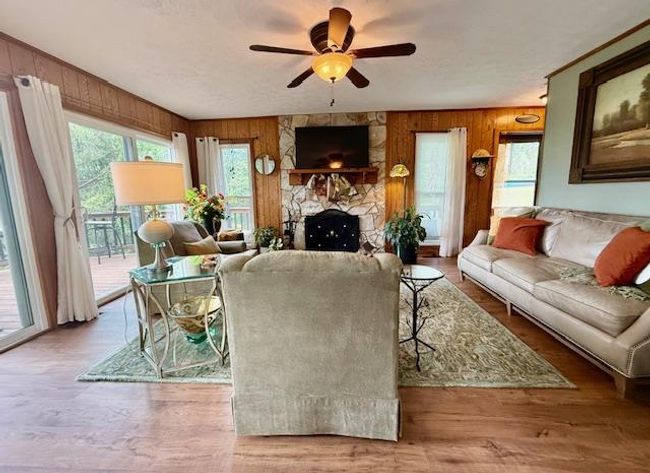 372 Mountain View Dr, House other with 3 bedrooms, 2 bathrooms and null parking in Fancy Gap VA | Image 5