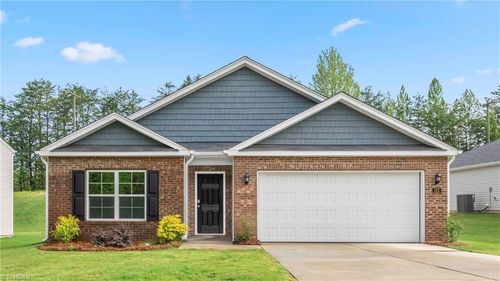 1005 Slingshot Dr, Archdale, NC, 27263-3553 | Card Image