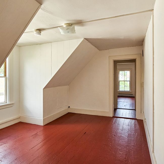 61 Williams St, Home with 0 bedrooms, 3 bathrooms and null parking in Bellows Falls VT | Image 14