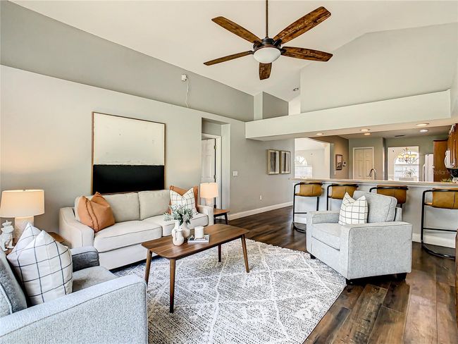 Family room looking into the kitchen | Image 34