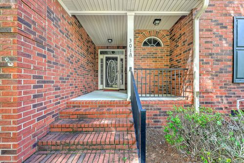 301 Bellerive Ln, Summerville, SC, 29483-5075 | Card Image