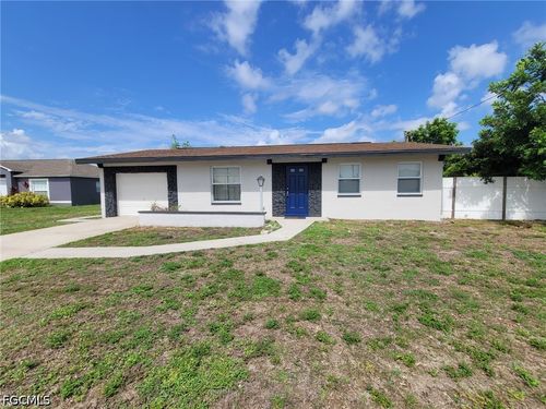3923 Se 12th Ave, Cape Coral, FL, 33904-7942 | Card Image