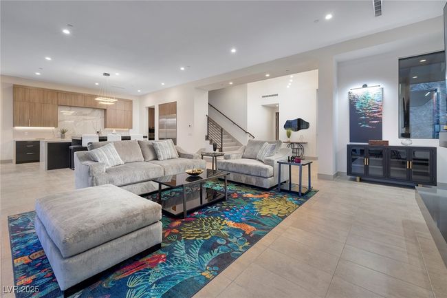 645 Overlook Rim Dr, House other with 4 bedrooms, 6 bathrooms and null parking in Henderson NV | Image 5