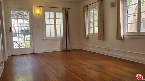 front-1118 20th Street, Santa Monica, CA, 90403 | Card Image