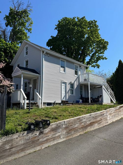 24 Lowe St, Norwalk, CT, 06854-3526 | Card Image