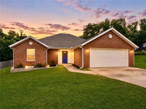668 Weston Cir, Cave Springs, AR, 72718-8453 | Card Image