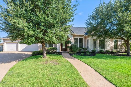 904 Plainfield Ct, College Station, TX, 77845-4532 | Card Image
