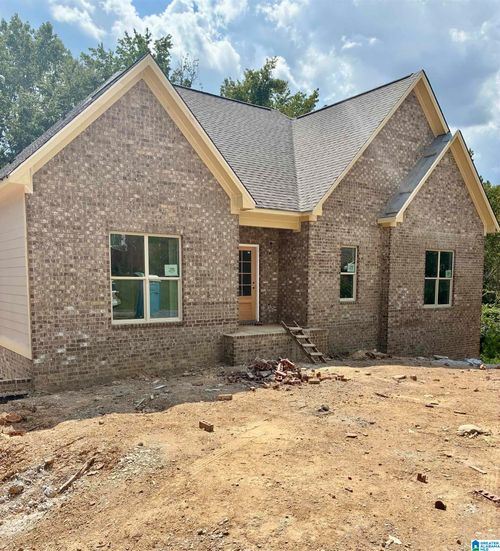 122 E Willow Cir, Calera, AL, 35040-4667 | Card Image