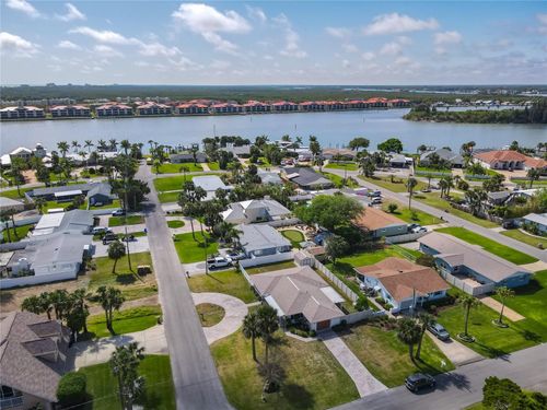 200 Saludo St, NEW SMYRNA BEACH, FL, 32169-5215 | Card Image