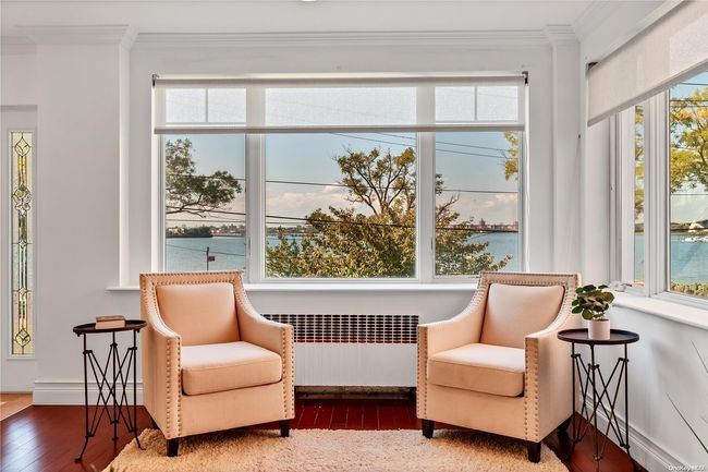 34 Boulevard, House other with 8 bedrooms, 4 bathrooms and null parking in Malba NY | Image 7